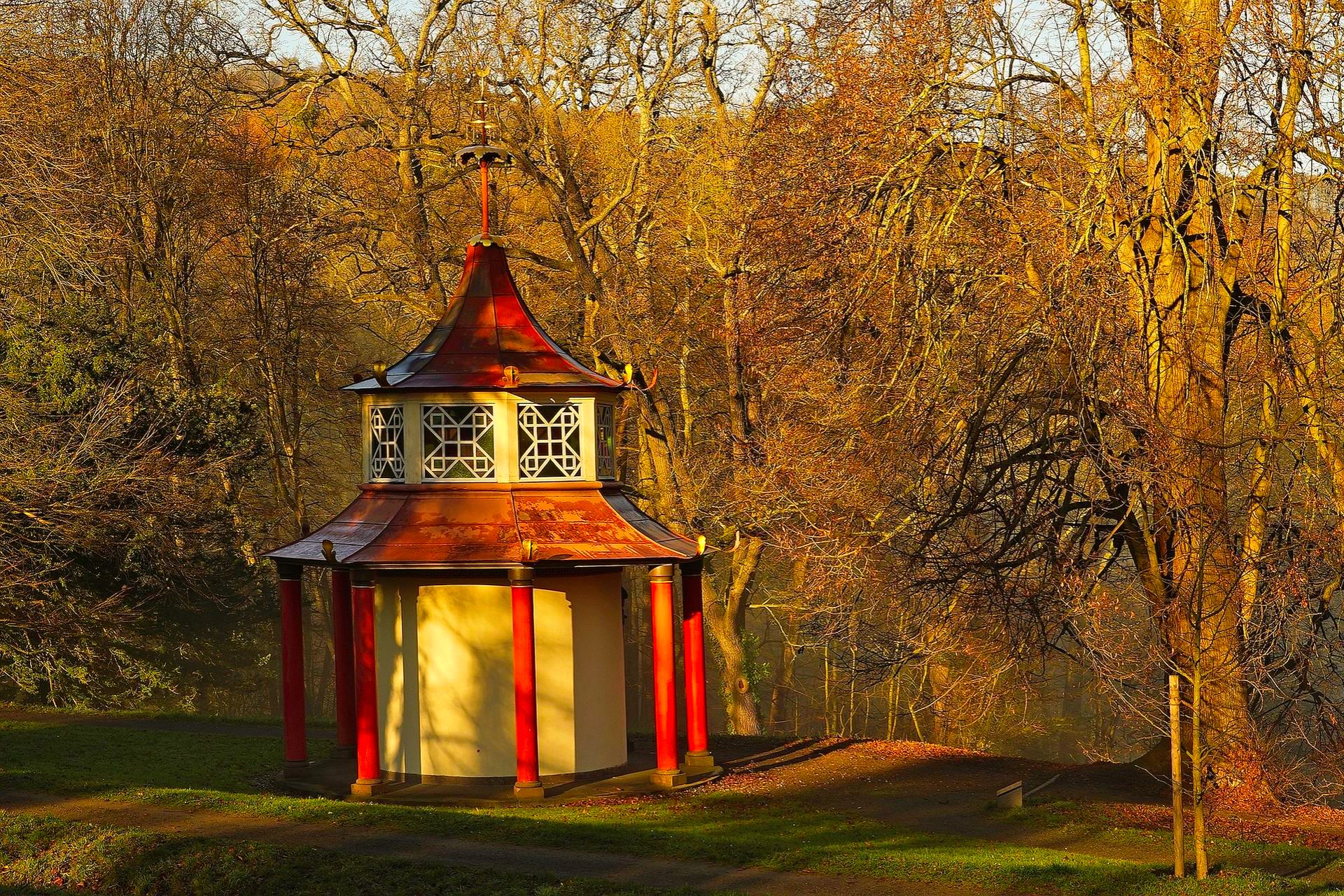 Foto: Pagode - Bergpark Wilhelmhöhe in Kassel-Bad Wilhelmshöhe