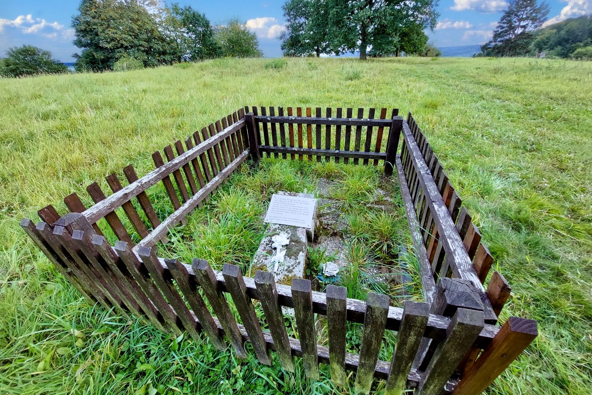 Foto: Gedenkstätte Jagdflieger Willi Stuber in Homberg (Efze)