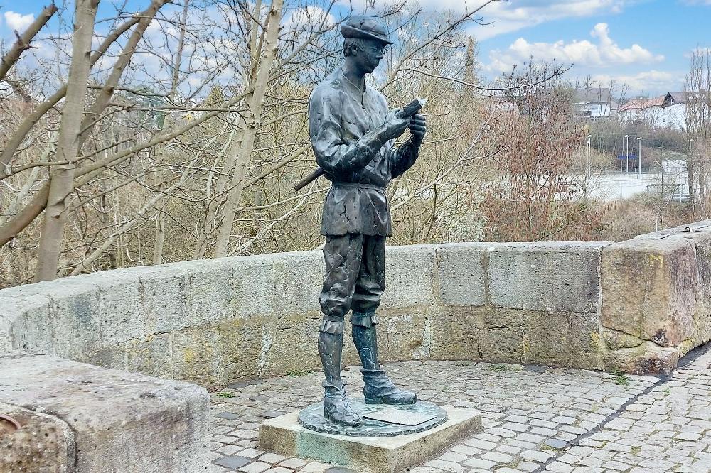 Thumbnail: Waldarbeiter Bronzefiguren in Melsungen